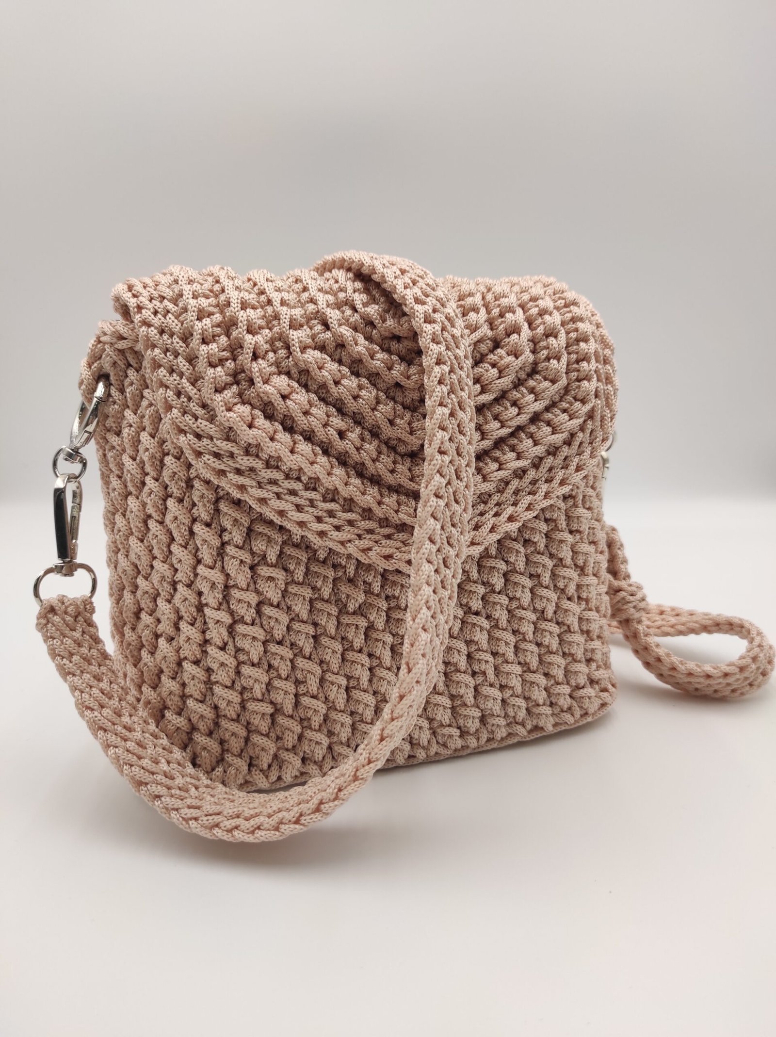 Сумки мини с клапаном - изображение 8